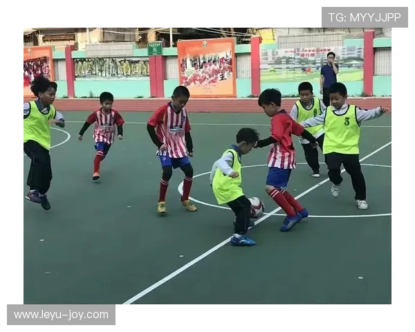 出界规则：球何时判出界及重新开球判定标准