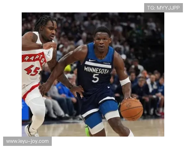 兰德尔挡拆单打更高效 比上季三分占比下降