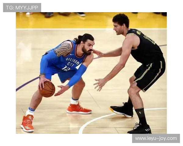 防守三秒NBA规则是什么？详解判罚标准与常见误解
